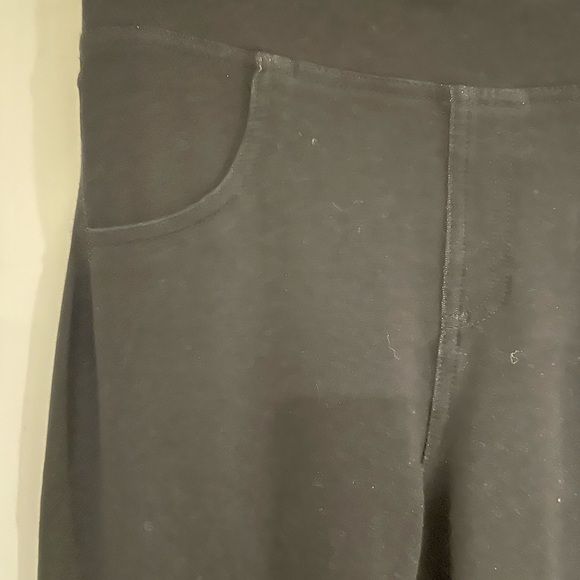 HUE Black straight leg high waisted size M - Picture 6 of 7